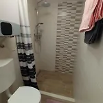 Kekhaz Vendeghaz Écs