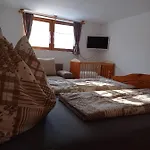 Kekhaz Vendeghaz Διαμέρισμα Écs