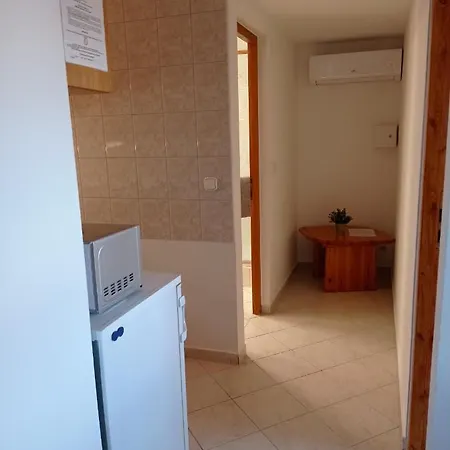 Kekhaz Vendeghaz Écs