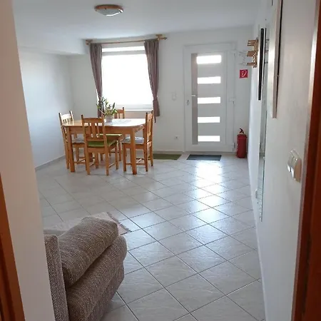 Kekhaz Vendeghaz Apartament Écs
